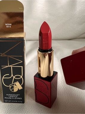 NARS Audacious Lipstick Mona 5013